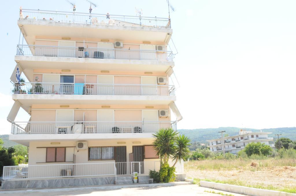 Kinetta Apartments Agioi Apostoloi  المظهر الخارجي الصورة