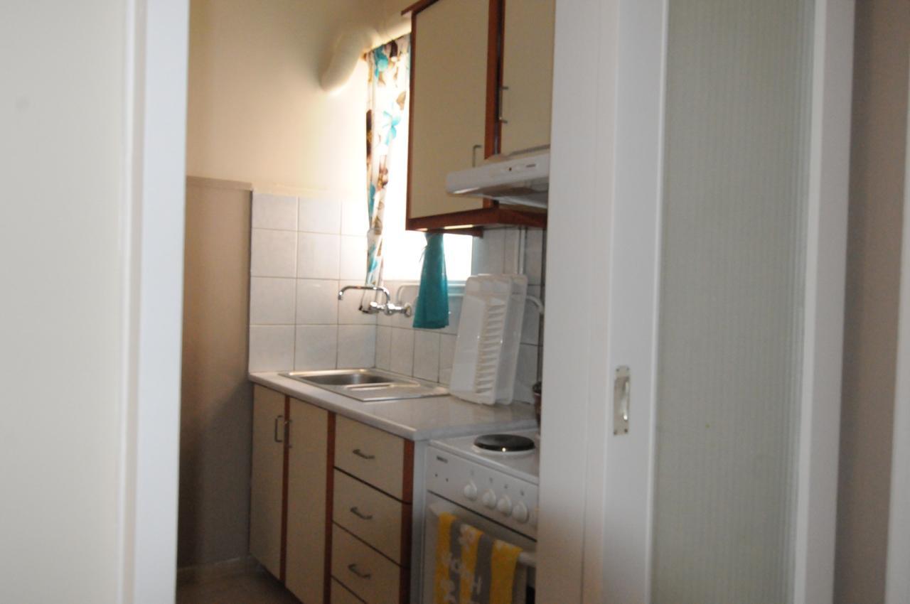 Kinetta Apartments Agioi Apostoloi  المظهر الخارجي الصورة