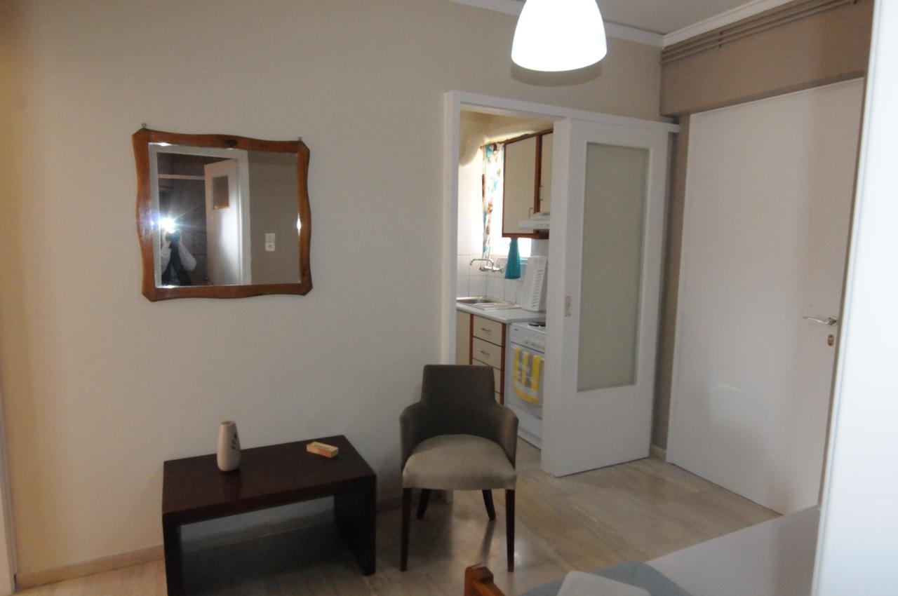 Kinetta Apartments Agioi Apostoloi  المظهر الخارجي الصورة